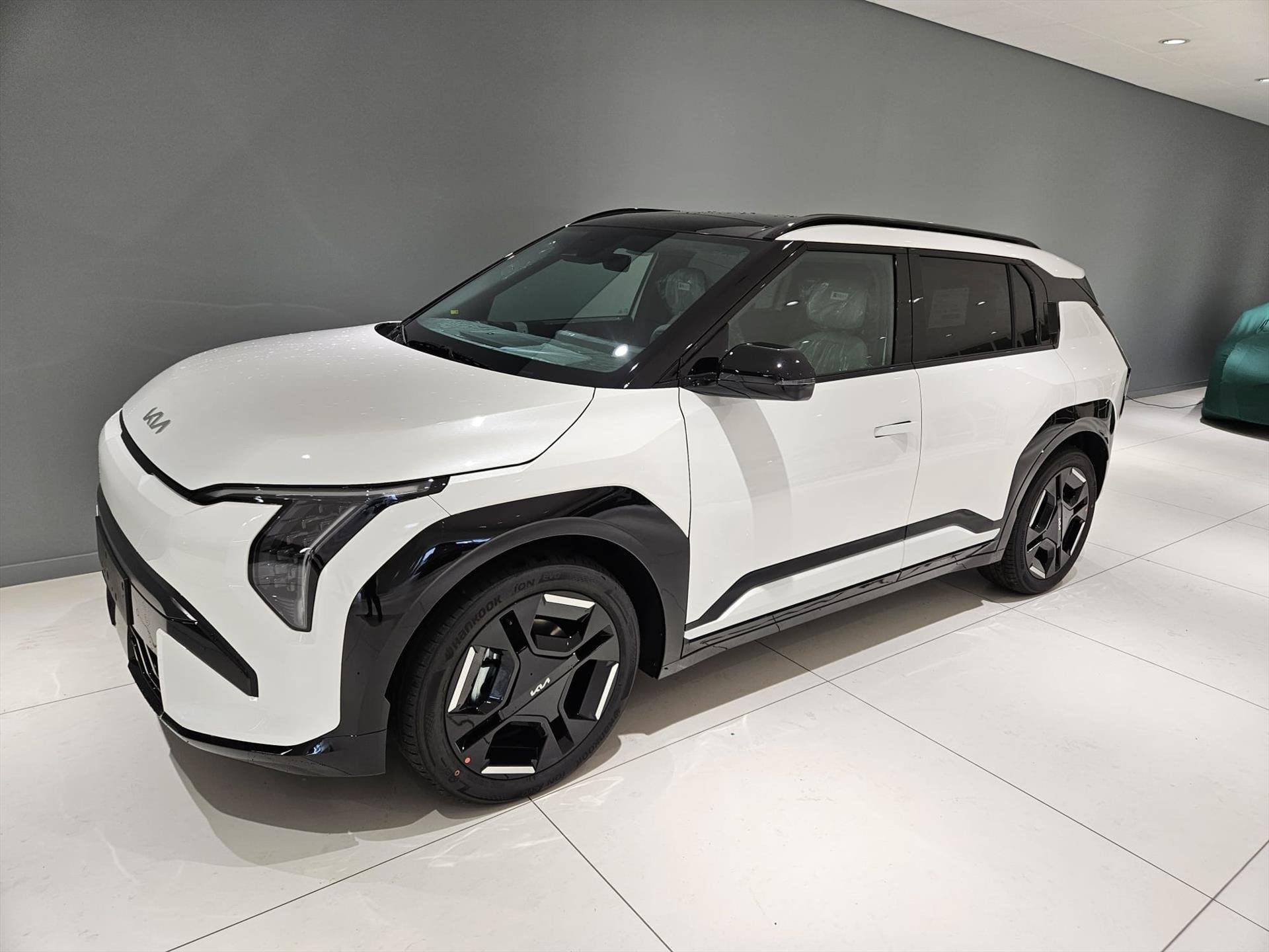 Kia Ev3 81,4 kWh 204pk GT-Line Business Edition, Auto's, Gebruikt, Zwart, Met garantie (alle), 570 min