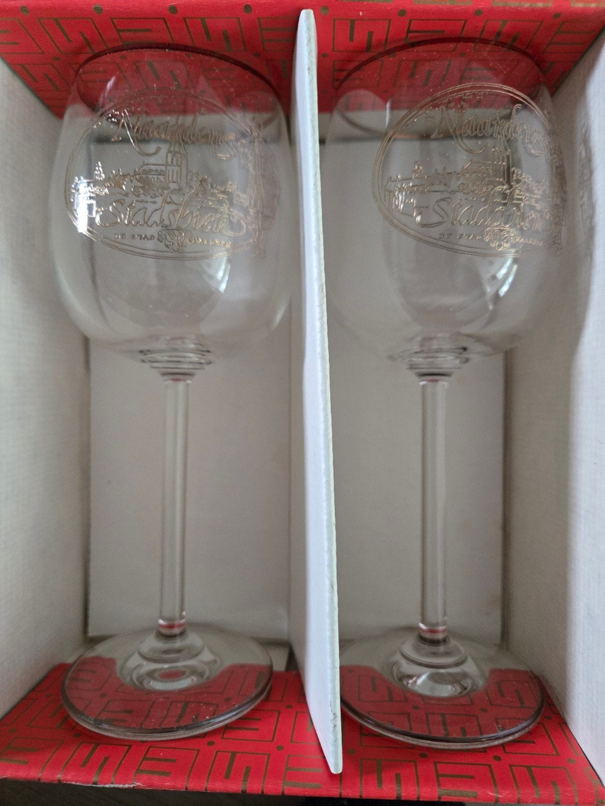 Zeldzame misprint Naardens Stadsbier wijnglazen (2 stuks), Ophalen
