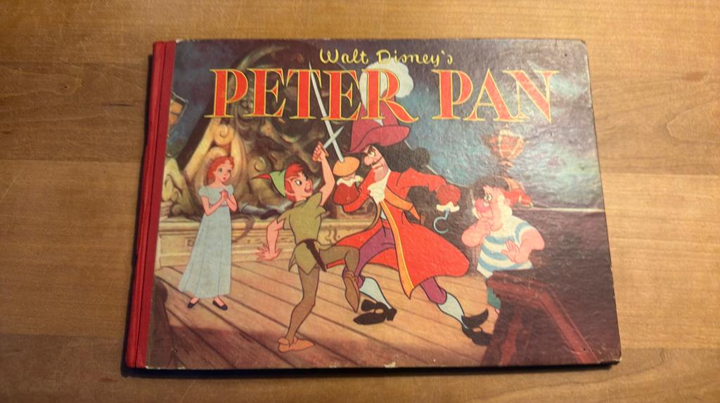 Peter Pan Walt Disney (oud plaatjesboek) Compleet, Boeken, Kinderboeken | Jeugd | onder 10 jaar, Ophalen of Verzenden, Gelezen