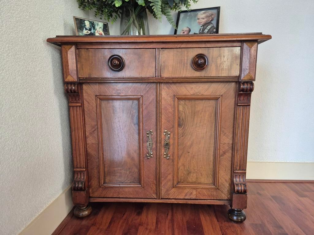 Leuk dressoir, Huis en Inrichting, Ophalen of Verzenden, Gebruikt, 25 tot 50 cm
