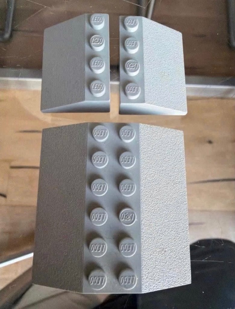 Lego grijze dakstenen voor trein. 1 grote 2 kleinere, Kinderen en Baby's, Speelgoed | Duplo en Lego, Ophalen, Gebruikt, Lego