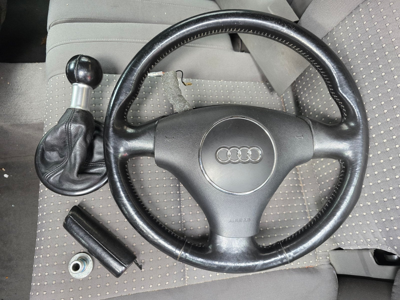 Audi A2 sportstuur + pook, Ophalen of Verzenden, Audi