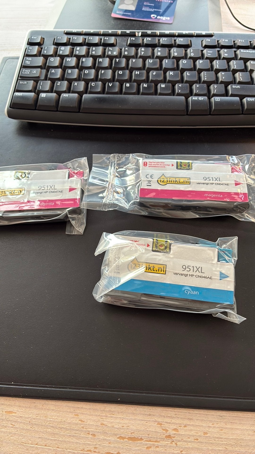 Cartridges 951XL magenta 2x en 1x cyaan en 1x zwart 950XL, Ophalen of Verzenden, Zo goed als nieuw