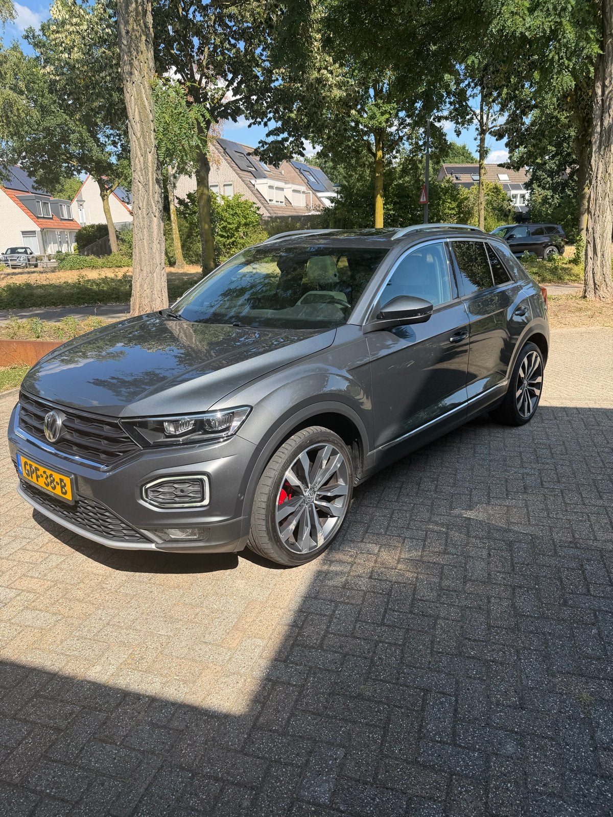 Volkswagen T-Roc 2.0 TSI 190pk 4Motion 7-DSG 2018 Grijs, Automaat, 15 km/l, 1984 cc, Vierwielaandrijving