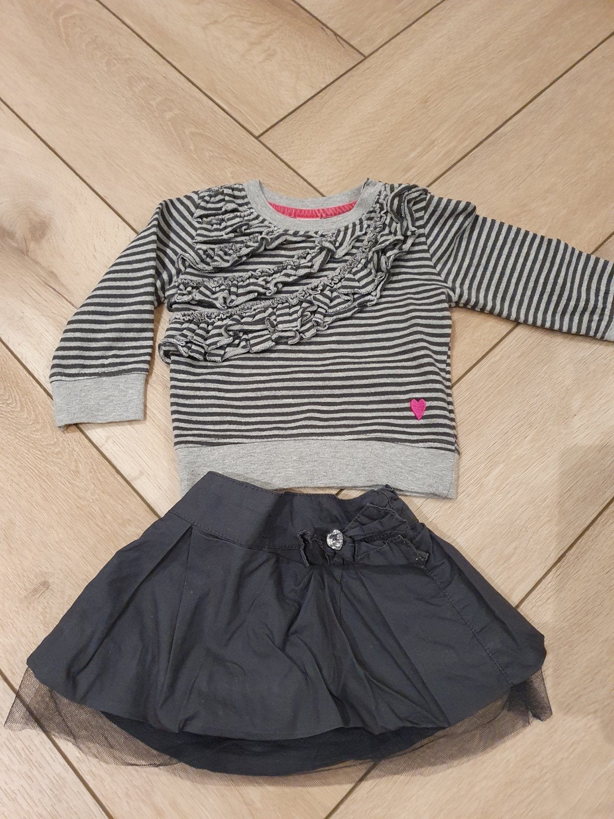 Kledingsetje Frendz maat 62 - gestreept shirt en rokje, Kinderen en Baby's, Meisje, Frendz, Ophalen of Verzenden, Zo goed als nieuw
