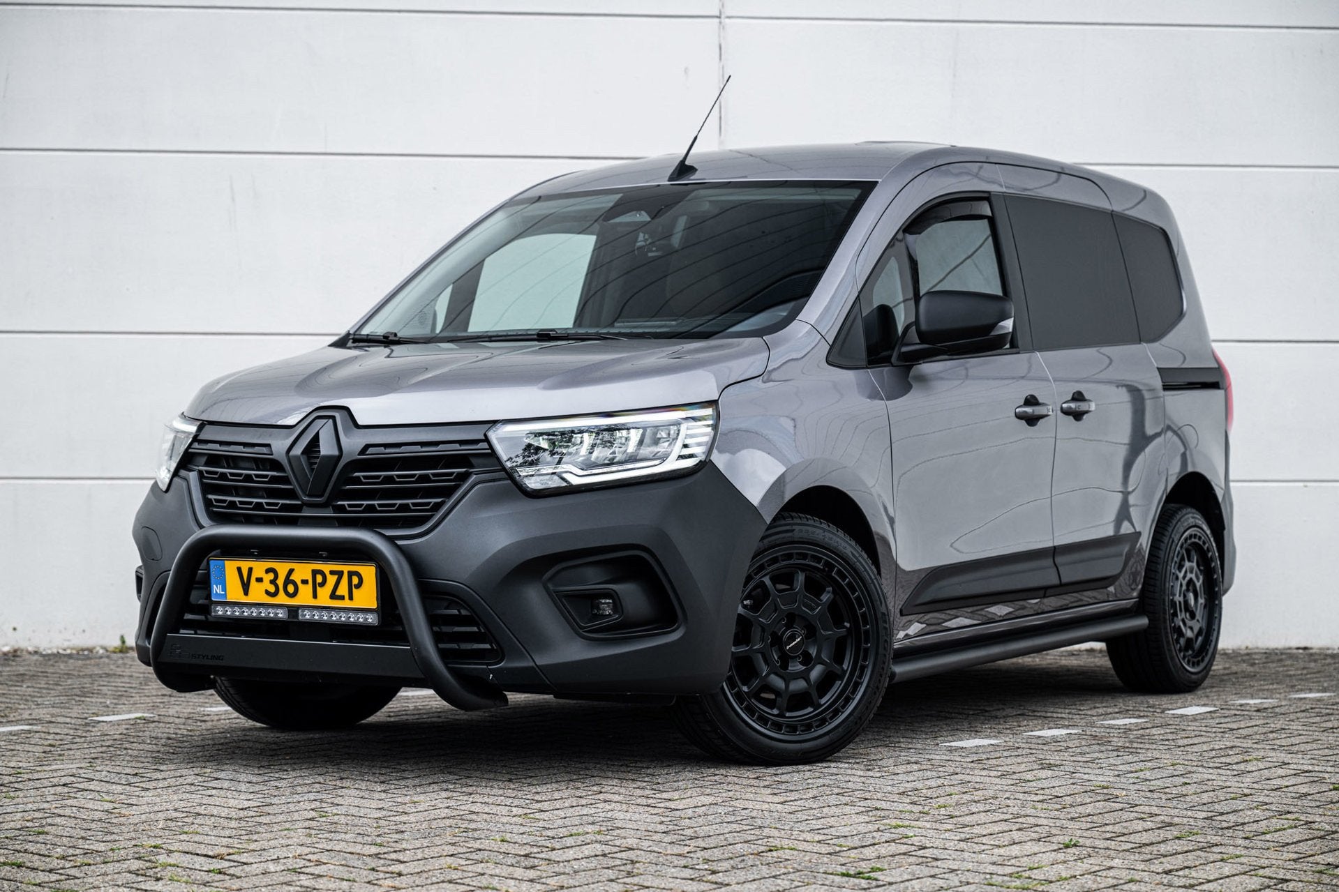 Renault Kangoo 1.3 TCe 130pk Automaat Luxe MARGE |LED|Navi|C, Auto's, Gebruikt, Euro 6, 4 cilinders, 715 kg