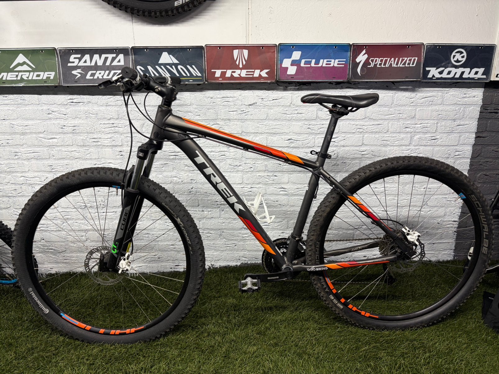Foto 8 van Trek Marlin 5 29 inch mountainbike frame maat L MTB 29” trek