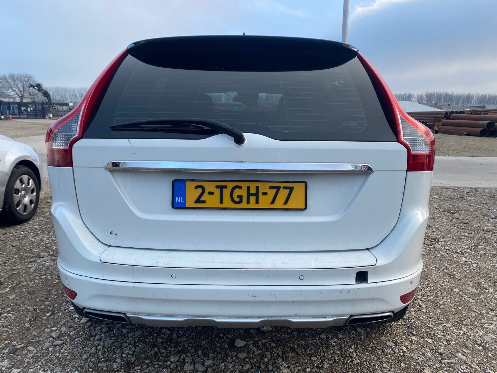 Volvo XC60 2014 * 2.4 D4 Kinetic * MOTOR PROBLEM * EXPORT OF, Auto's, Volvo, Automaat, Euro 5, Gebruikt, 197 €/maand