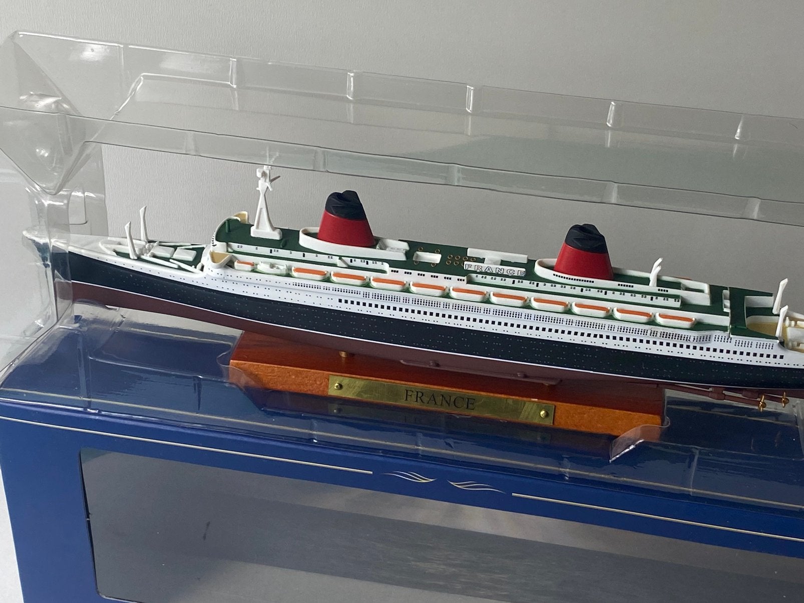 “FRANCE” modelschip-in OVP-28cm Lang, Ophalen of Verzenden, Nieuw, Motorboot, Schaalmodel