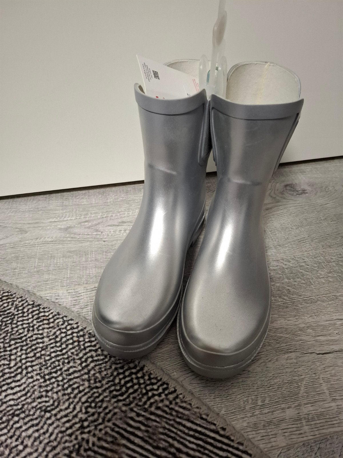 ZILVERKLEURIGE KORTE REGEN LAARZEN NIEUW, Ophalen of Verzenden, Nieuw, Overige kleuren, Regenlaarzen