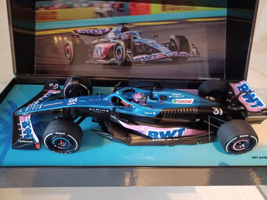 Minichamps 1 18 Alpine F1 team Esteban Ocon 2023 ltd 231, Hobby en Vrije tijd, Modelauto's | 1:18, Ophalen of Verzenden, Zo goed als nieuw