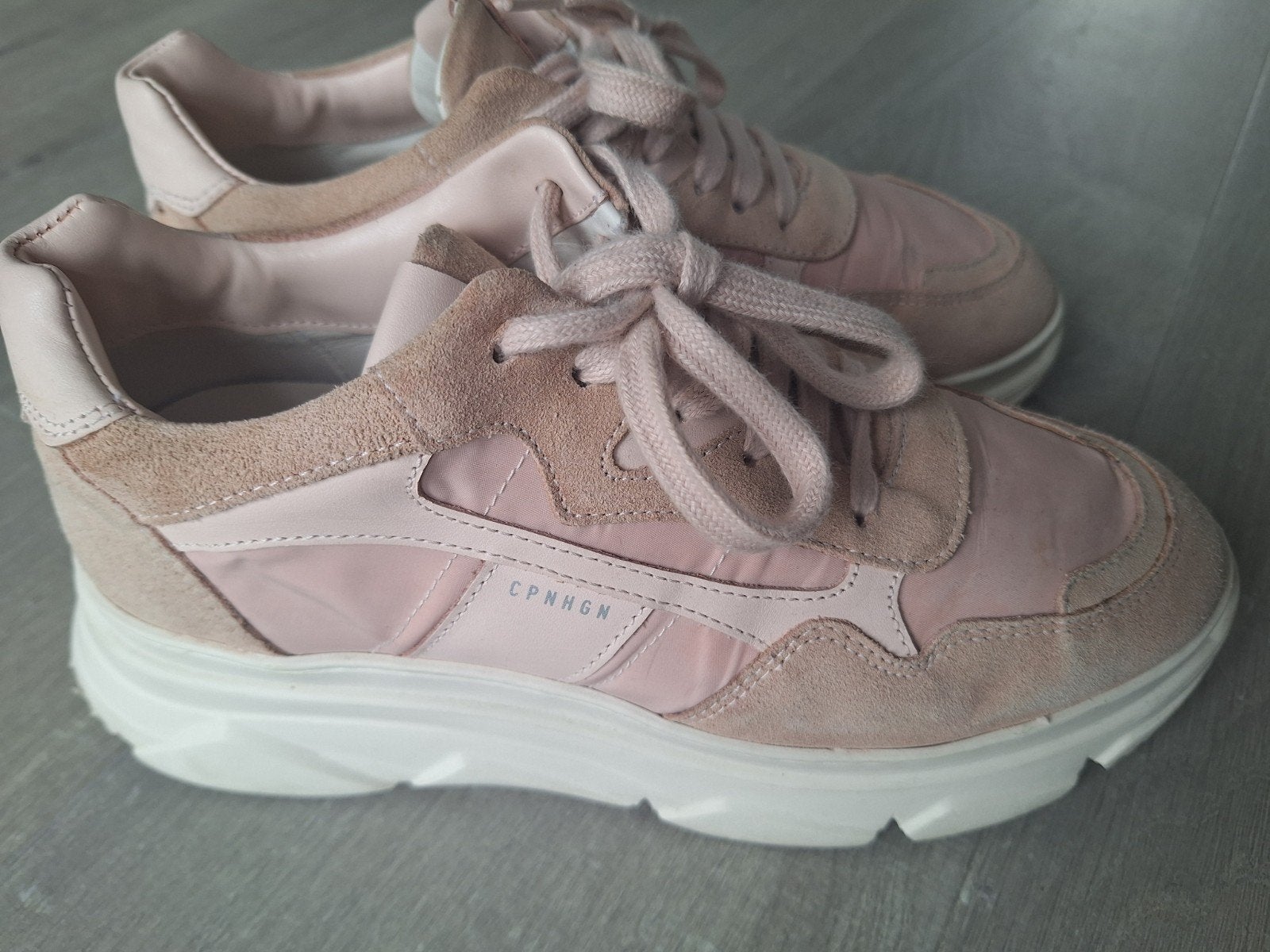 Copenhagen damessneakers mt 39 licht roze, Ophalen of Verzenden, Zo goed als nieuw, Overige typen, Overige merken