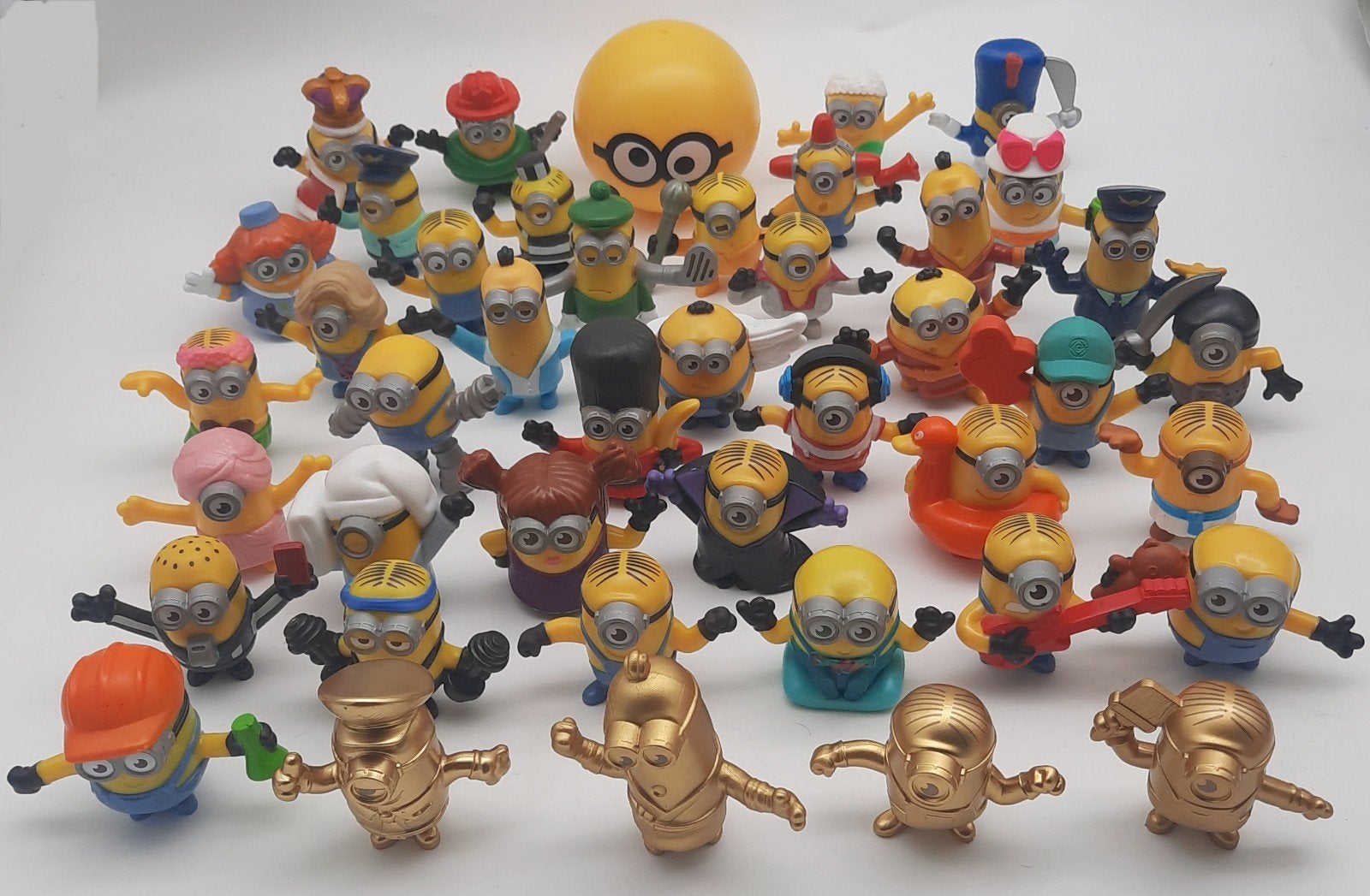 McDonalds Minions Despicable Me 43 figuren 2019-2020, Ophalen of Verzenden, Zo goed als nieuw