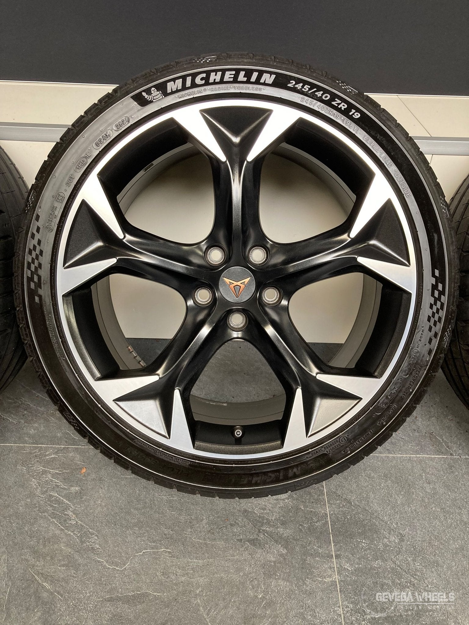 19” originele Cupra Formentor velgen + banden 5x112 5FF60102, 19 inch, -, -, Banden en Velgen