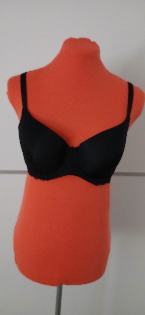 Zwarte balconette beugel BH - Hunkemöller, Hunkemöller, Ophalen of Verzenden, Zwart, BH