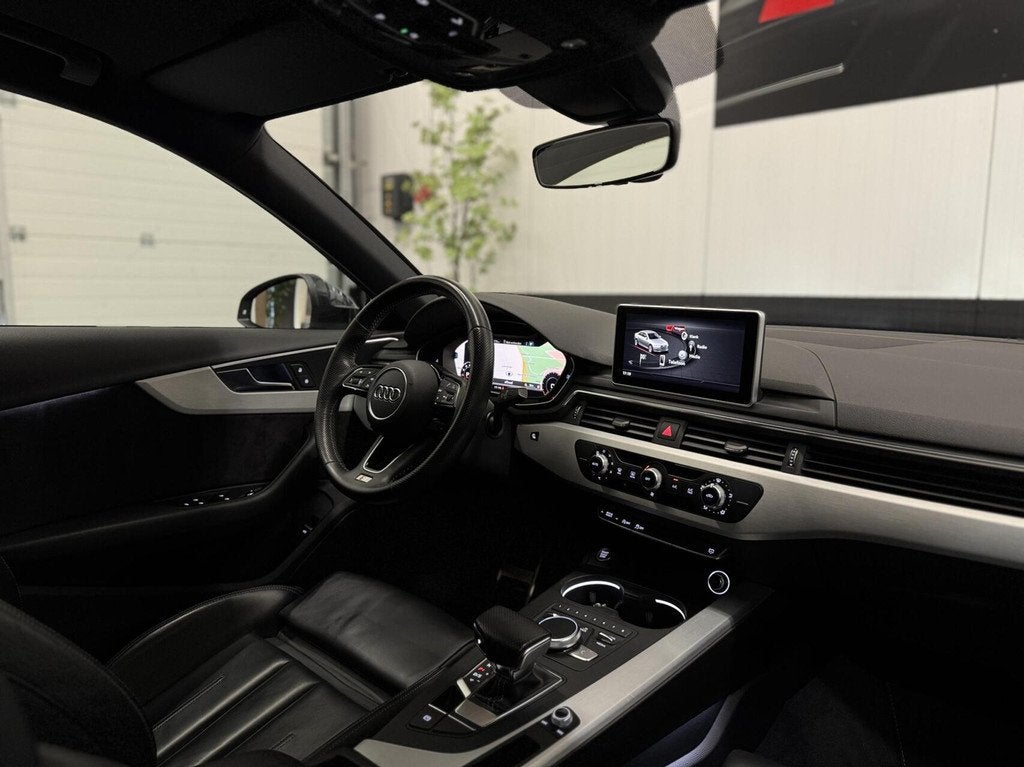 Audi A4 Limousine 2.0 TFSI S-Tronic|Pano|Leer|Matrix|RS, Auto's, 1380 kg, Gebruikt, A4, Leder