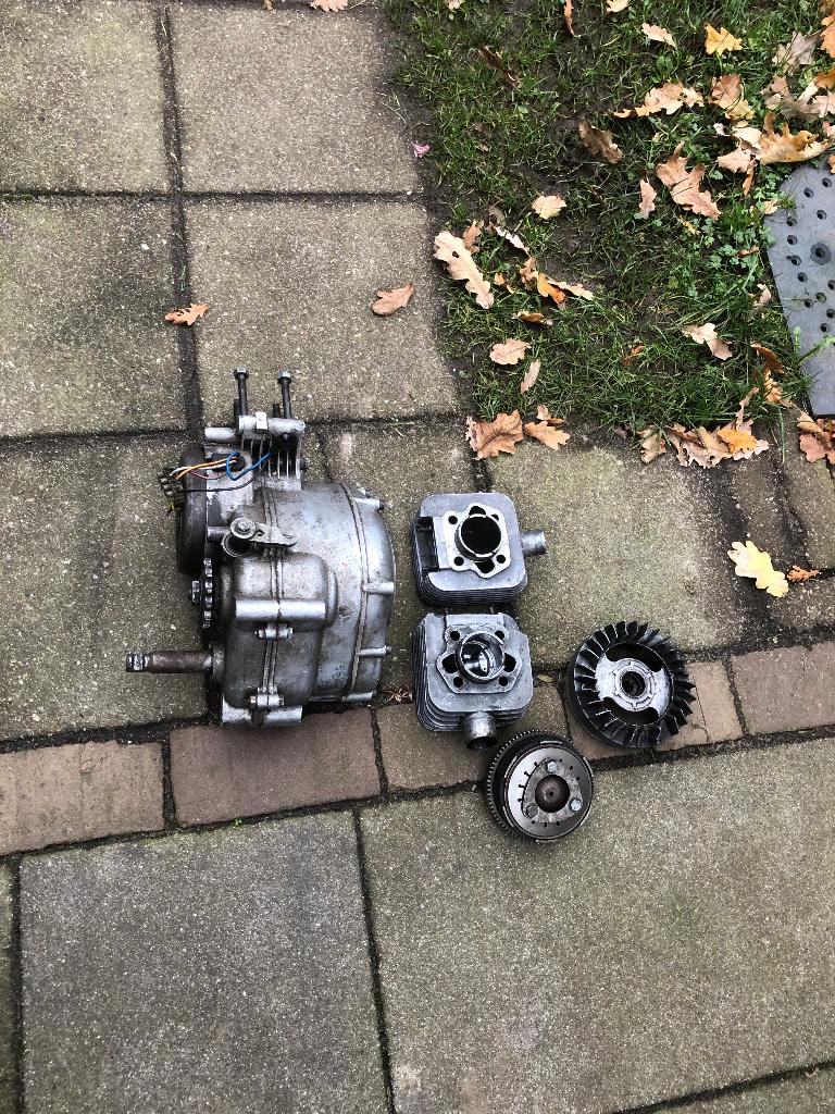 Kreidler Motorblok + onderdele, Fietsen en Brommers, Brommeronderdelen | Kreidler, Ophalen of Verzenden, Gebruikt, Blok