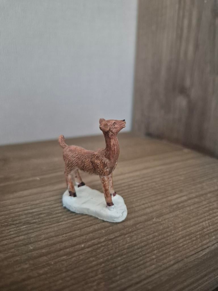 Lemax figuur 18 kerstdorp kersthuisjes, Diversen, Kerst, Ophalen of Verzenden, Zo goed als nieuw
