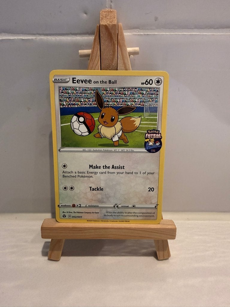 Eevee on the Ball 002/005 - Pokemon Futsal, Verzenden, Zo goed als nieuw, Losse kaart, Foil