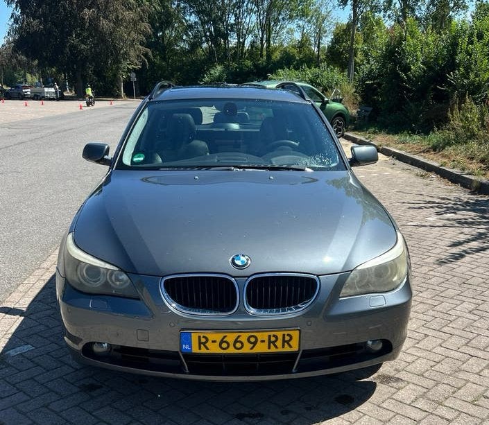 BMW 2005 Grijs, 1800 kg, Stationwagon, Particulier, 102 €/maand