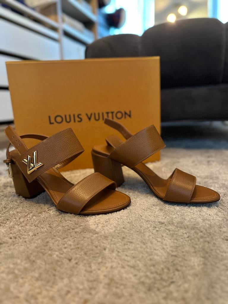 Louis Vuitton Sandalen met Hak - Bruin Leer - Maat 39, Ophalen, Zo goed als nieuw, Bruin, Sandalen of Muiltjes