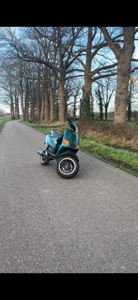 Zip fastrider A1, Fietsen en Brommers, Scooters | Piaggio, Ophalen, Zo goed als nieuw, Tweetakt, Zip