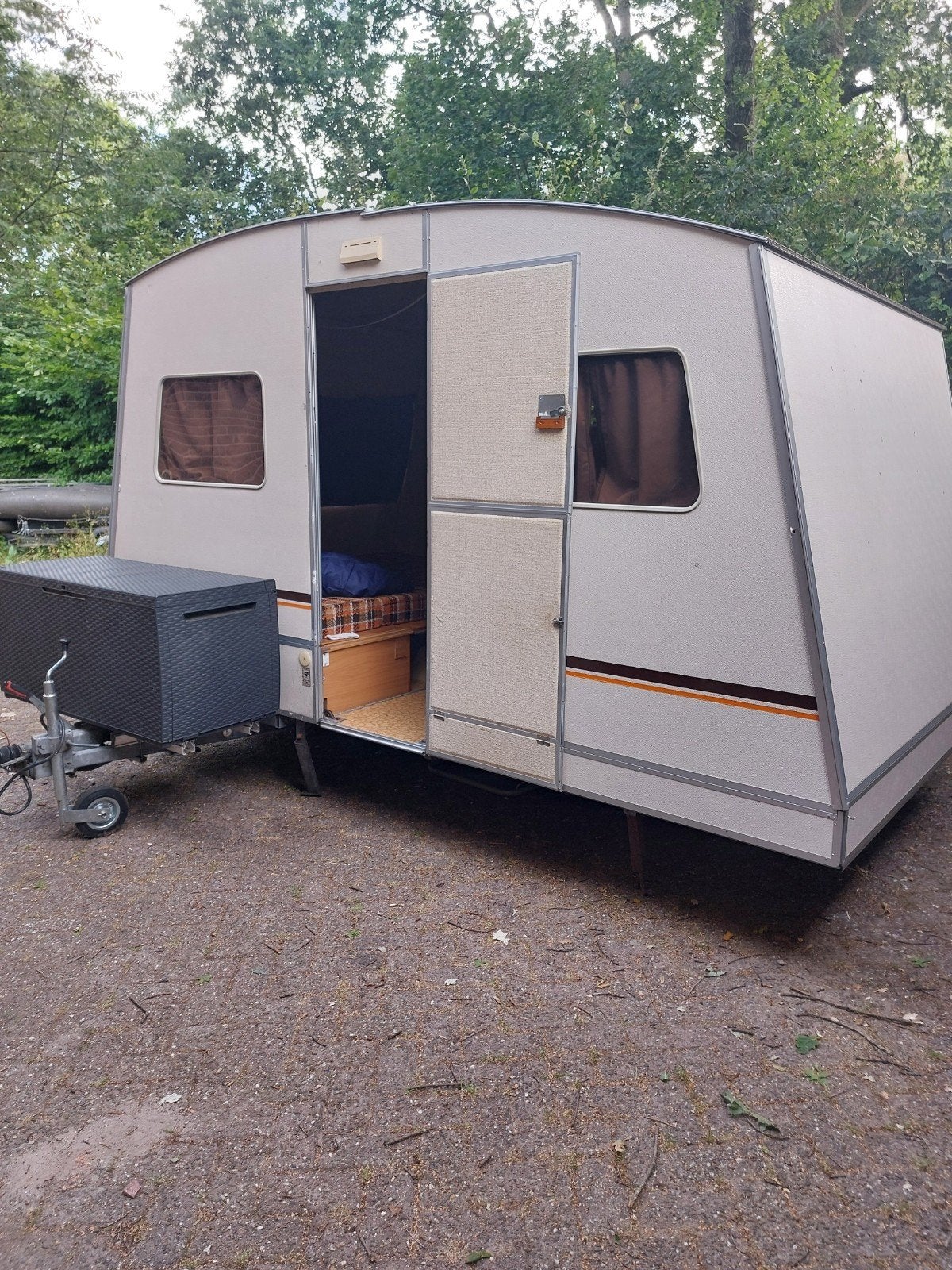 klapcaravan rapido confort 1981, Caravans en Kamperen, Reservewiel, Treinzit, 4 tot 5 meter, Omvormbare zithoek