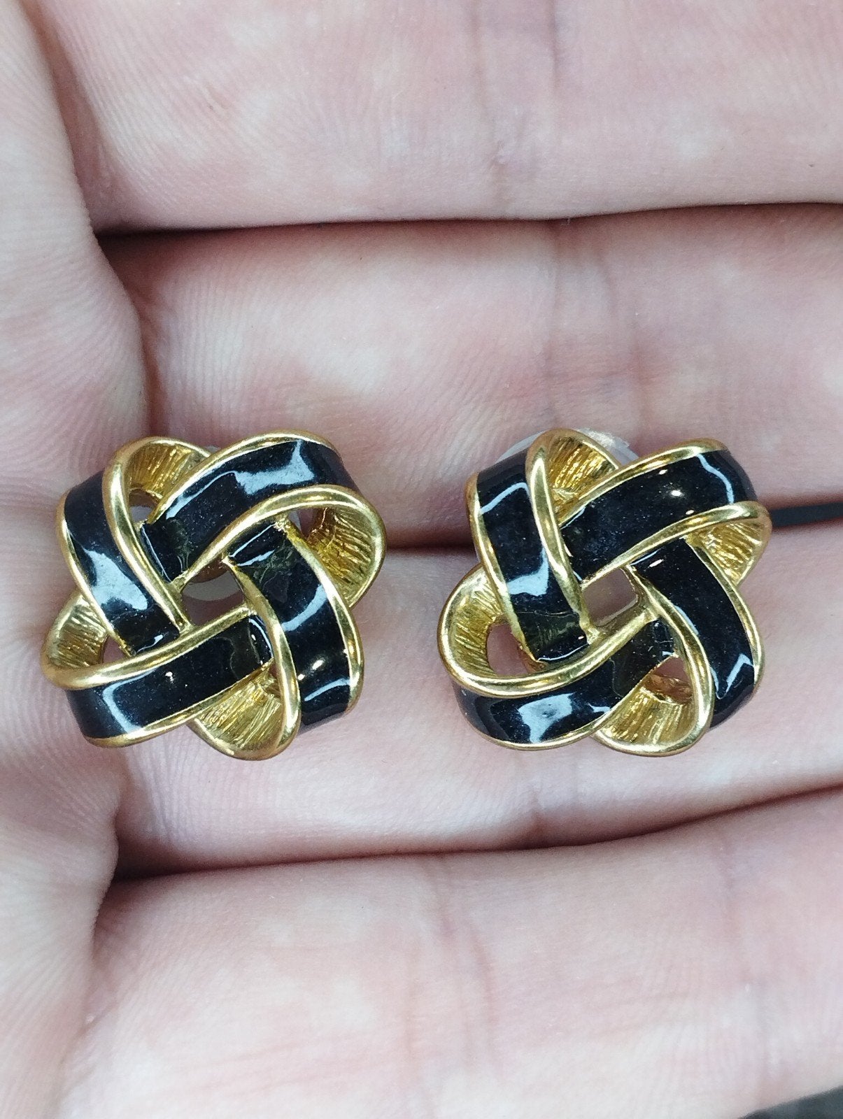 Prachtige vintage zwarte emaille oorbellen, Sieraden, Tassen en Uiterlijk, Oorbellen, Ophalen of Verzenden, Zo goed als nieuw