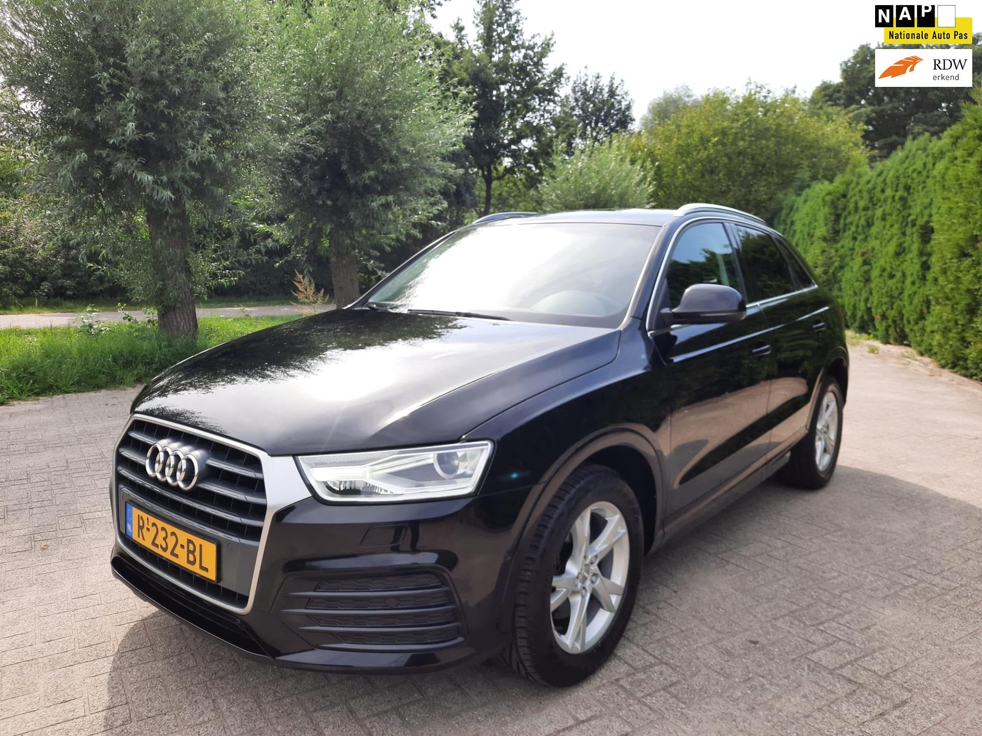 Audi Q3 2.0 TDI Adrenalin VOL SPORT LEER ECC PANORAMADAK, Auto's, Audi, 1490 kg, Gebruikt, 4 cilinders, Zwart