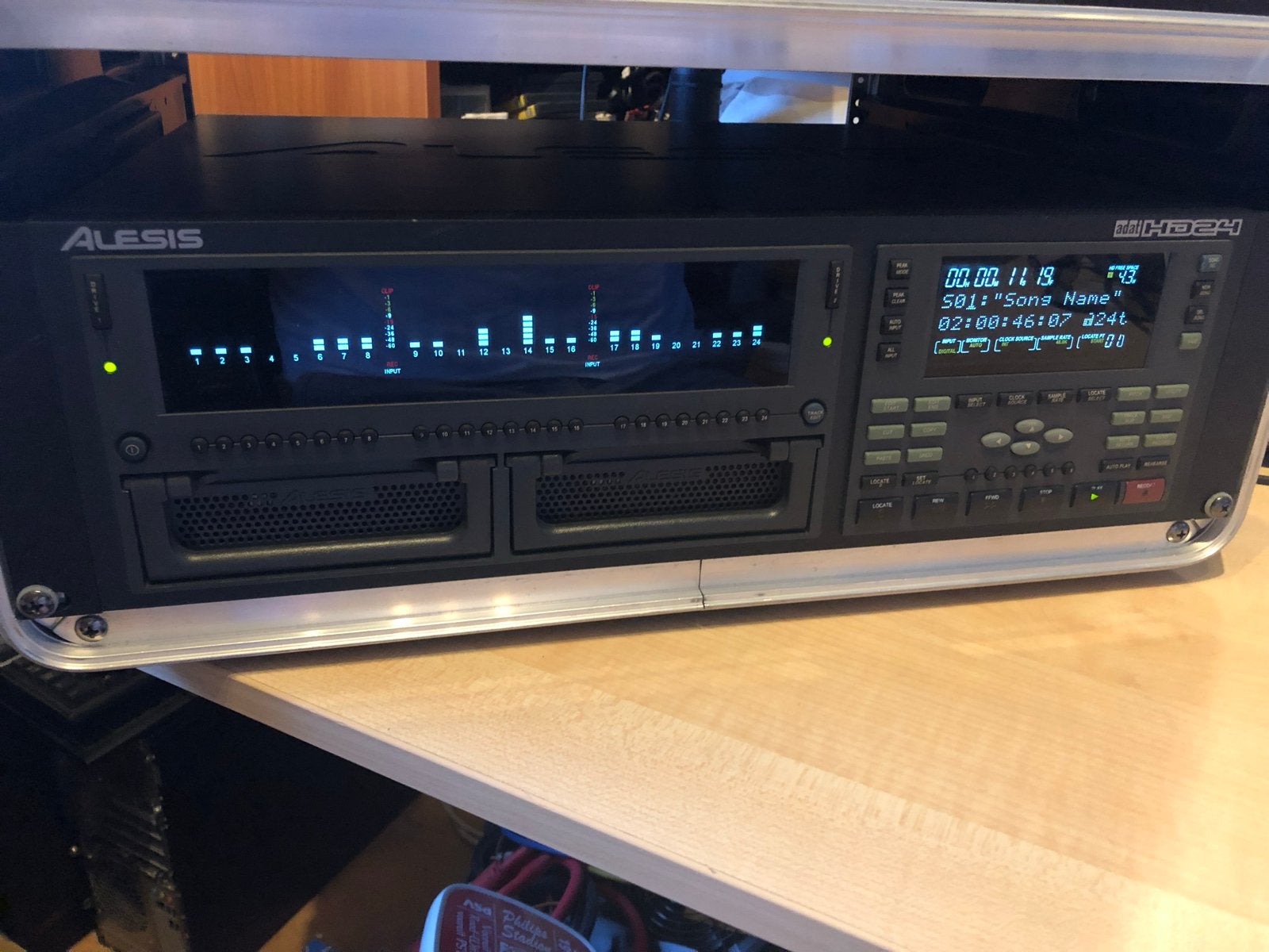 Alesis HD24 ADAT Recorder met harde schijven en remote, Ophalen, Gebruikt