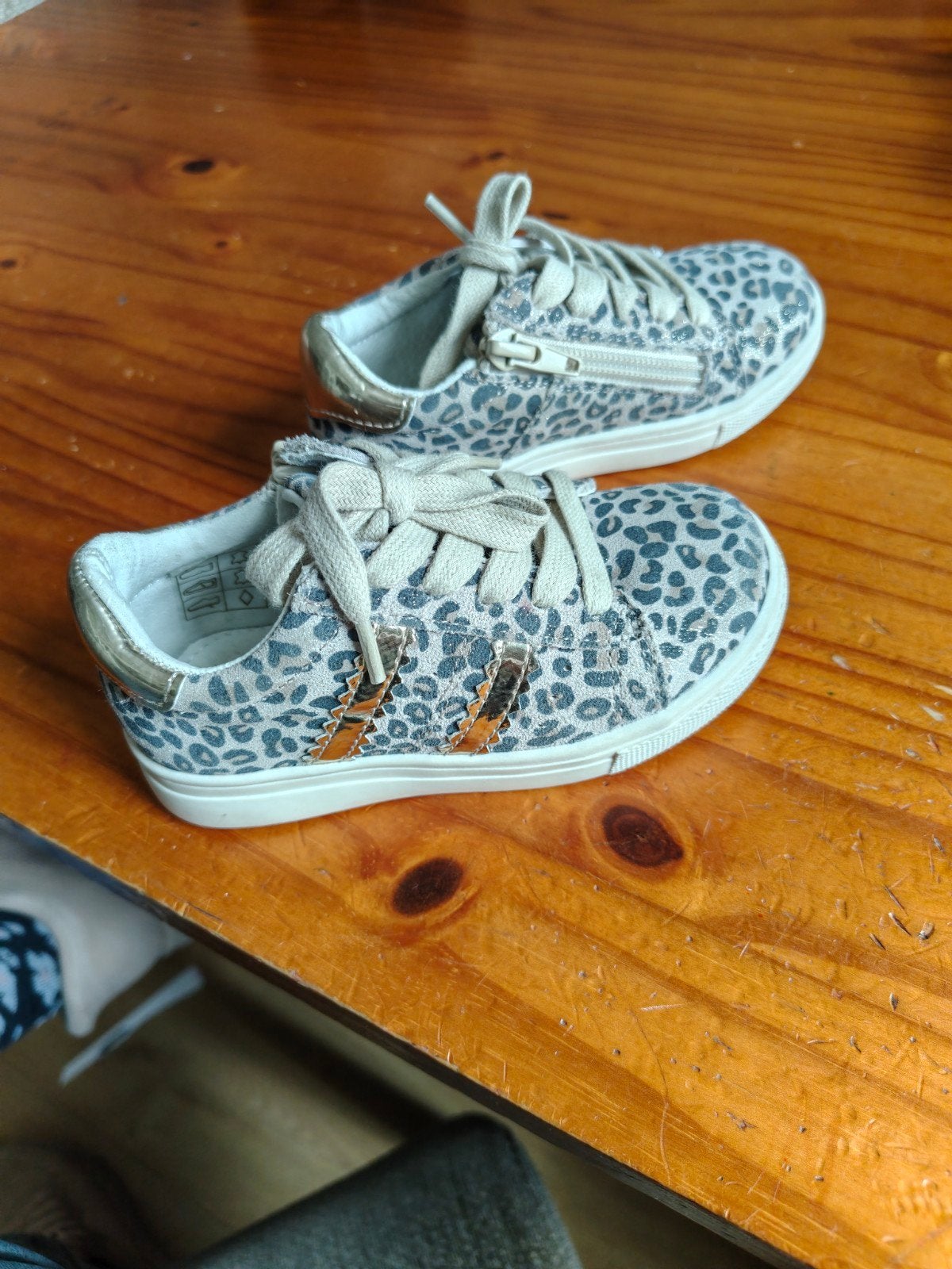 meisjes schoentjes, Schoentjes, Meisje, Ophalen of Verzenden, Zo goed als nieuw