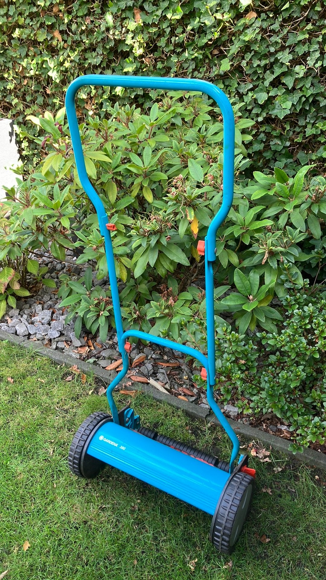 Gardena 380 grasmaaier, nieuw geslepen met 6 mnd. garantie., Gebruikt, Handgrasmaaier, Ophalen of Verzenden, 30 t/m 39 cm