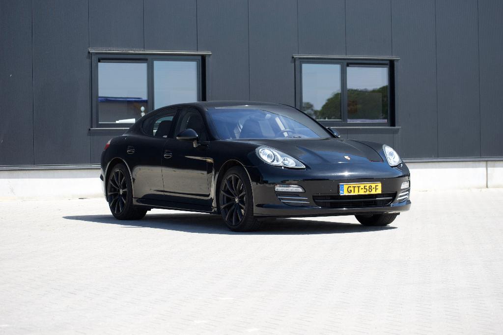 Porsche Panamera 3.6 4 PDK 2010 Zwart, Automaat, Euro 5, Zwart, 4 stoelen