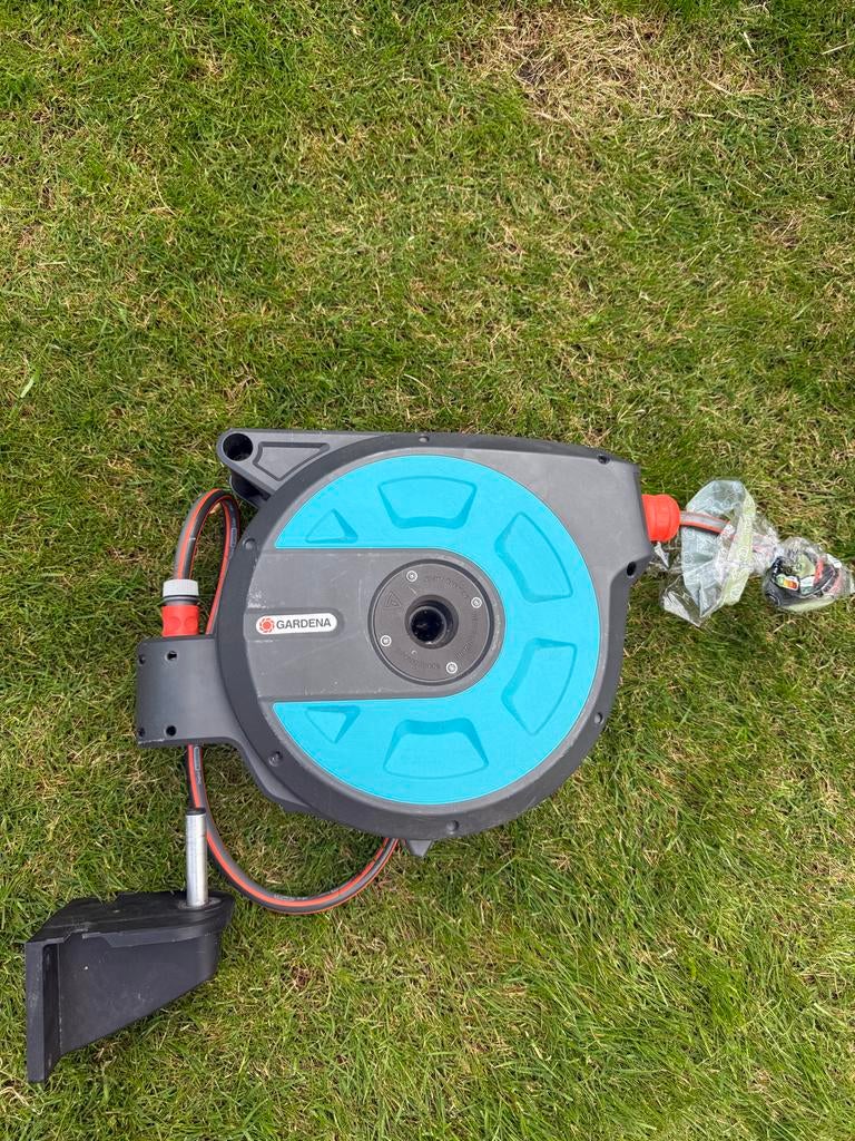 Gardena Tuinslang met Haspel Systeem 10 meter, Ophalen of Verzenden, Zo goed als nieuw