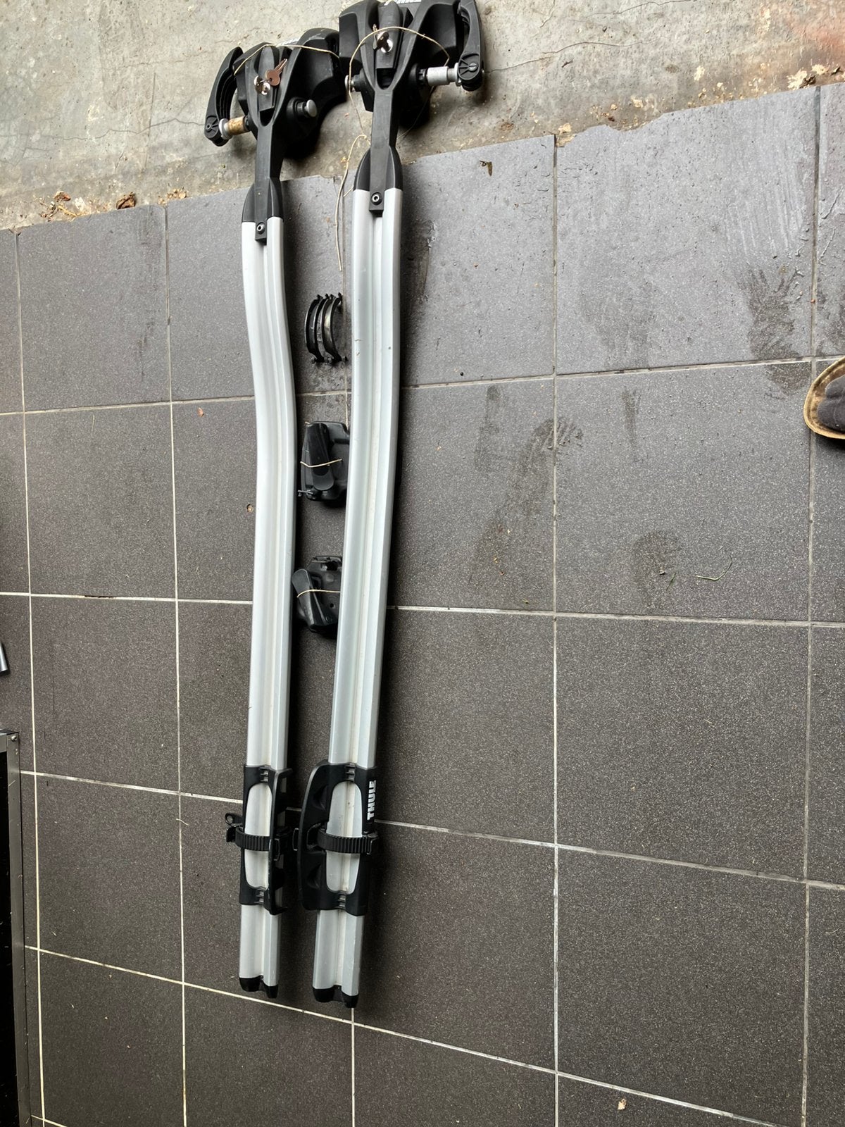Thule outride 562 dakdragers 2x, Ophalen of Verzenden, Zo goed als nieuw, Dakdrager