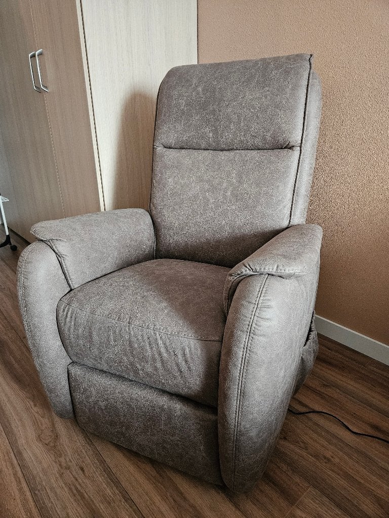 Elektrische sta-op stoel, Ophalen, Nieuw, 75 tot 100 cm, 50 tot 75 cm