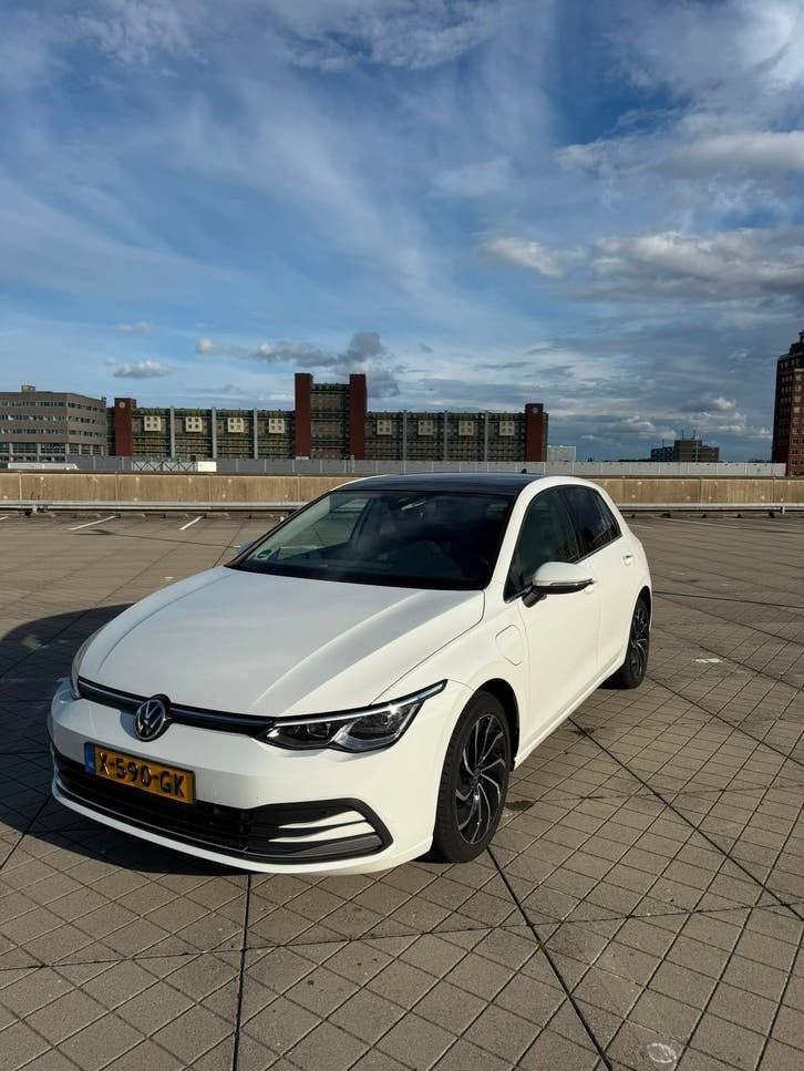 Volkswagen Golf 1.4 Ehybrid 204pk DSG 2021 Wit, Auto's, Zwart, Wit, Plug-in hybride, 1395 cc