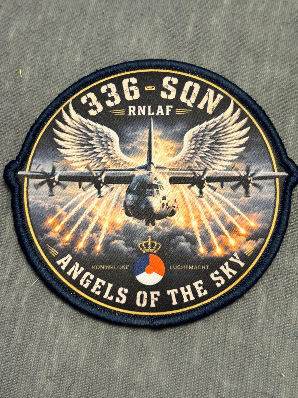 Embleem RNLAF 336 SQN angels of the sky, Verzenden, Luchtmacht, Nederland, Embleem of Badge
