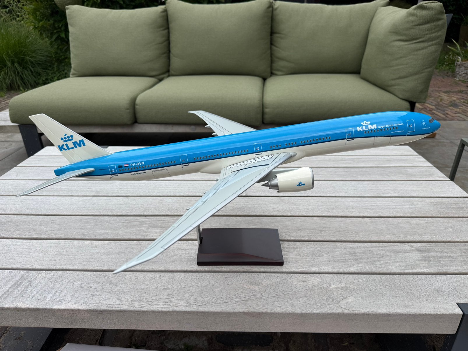 KLM B777-300 PH-BVN schaal 1/100, Ophalen, Gebruikt, Schaalmodel