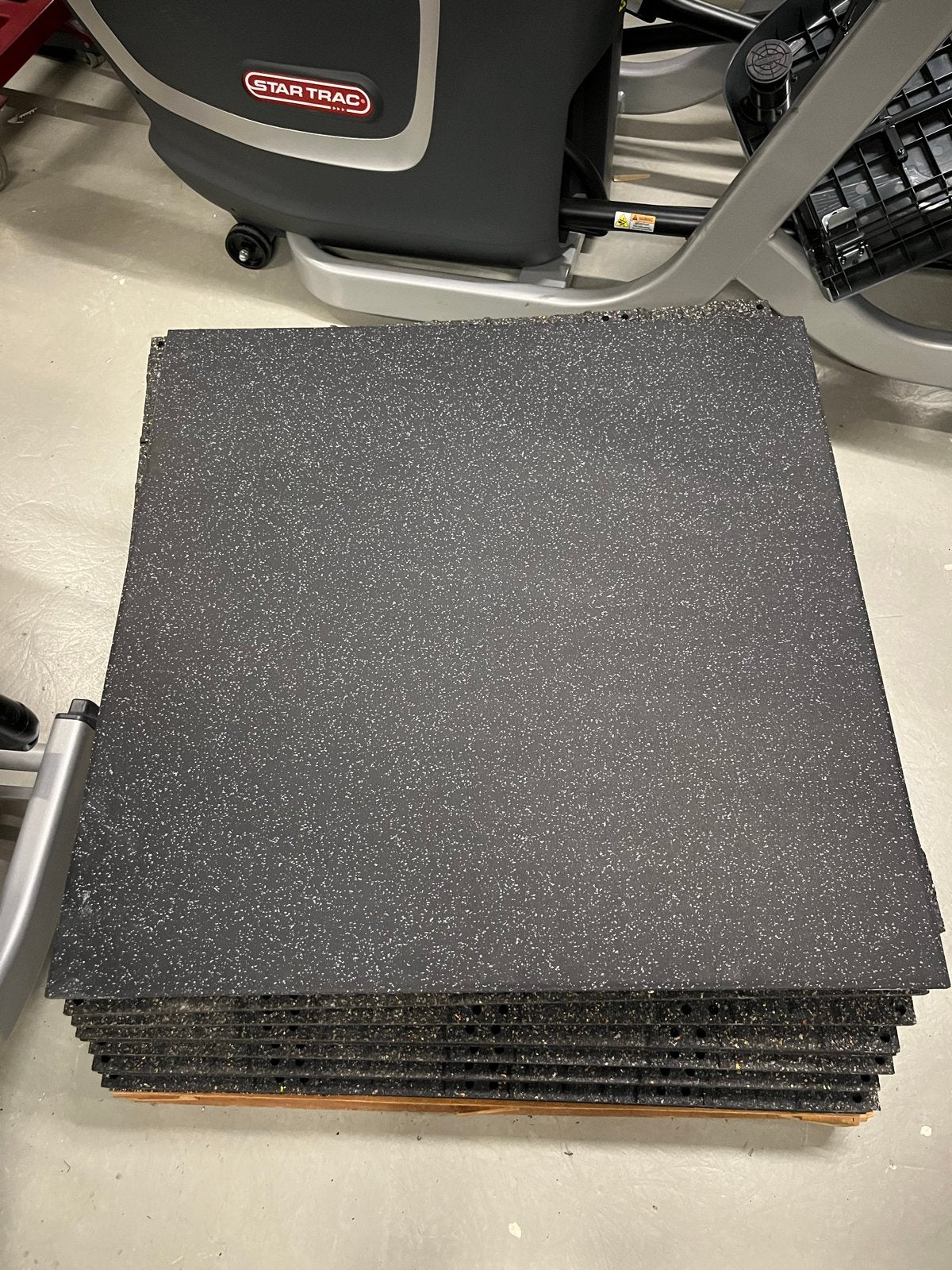EasyConnect Rubber Tegel Zwart/Grijs 100x100cm 2cm dik, Sport en Fitness, Ophalen, Gebruikt, Overige typen
