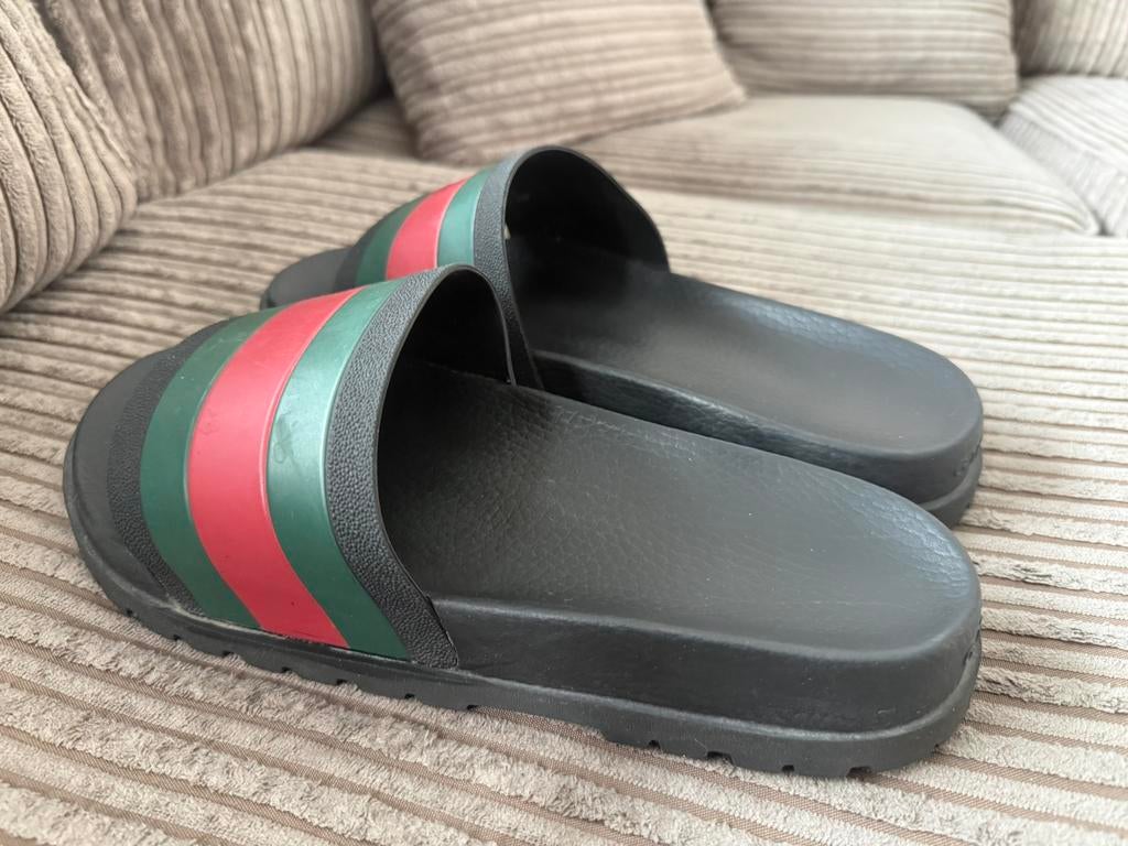 Gucci heren slippers origineel maat 43! Aankoopbon aanwezig!, Ophalen of Verzenden, Zo goed als nieuw, Zwart