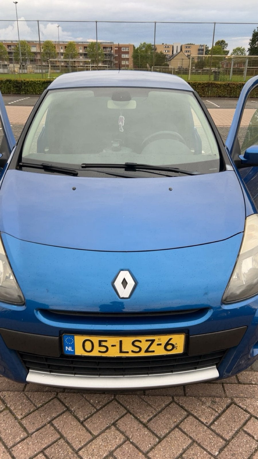 Renault clio 1.2 2010, Ophalen, Overige modellen, Zo goed als nieuw, Benzine