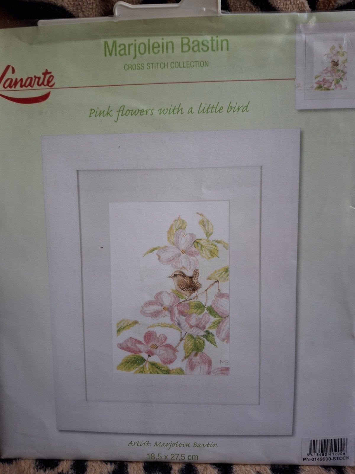 Marjolein Bastin-flowers with a little bird, Ophalen of Verzenden, Nieuw, Borduurpakket