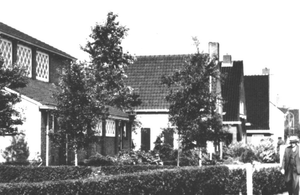 967725	Hoogkerk	Groningen	1959 Geref Kerk	Elim Onbeschreven, Verzamelen, Ansichtkaarten | Nederland, Ophalen of Verzenden, 1940 tot 1960