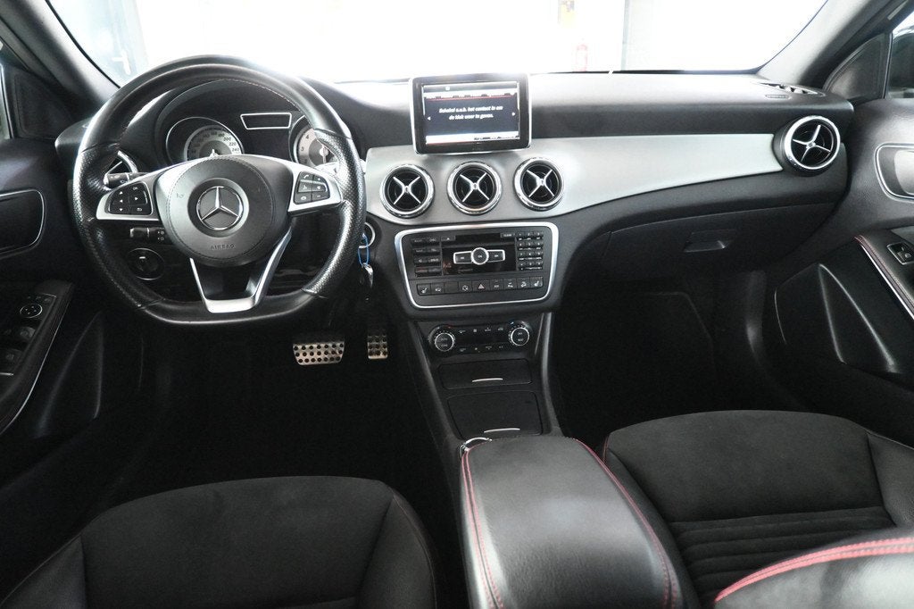 Mercedes-Benz GLA 250 Automaat 4Matic Edition AMG Clima Navi, Auto's, Mercedes-Benz, Automaat, 15 km/l, 4 cilinders, Met garantie (alle)