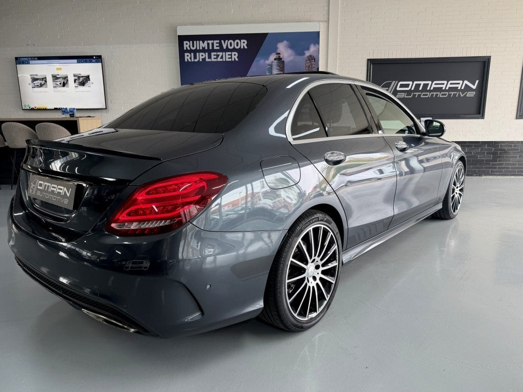 Mercedes-Benz C-Klasse C200 AMG 184PK AUT KEYLESS SCHUIFDAK, Automaat, Gebruikt, Euro 6, 1445 kg