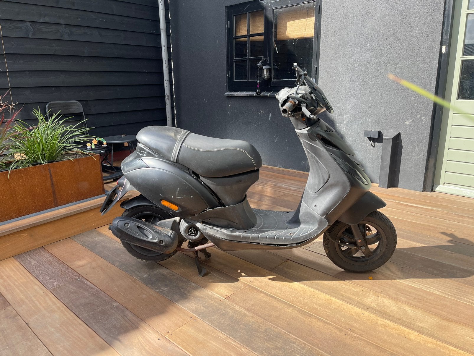 Gewilde Piaggio 4-takt | 8.400 km | klusproject / opknapper, Ophalen, Gebruikt, Overige modellen, Benzine