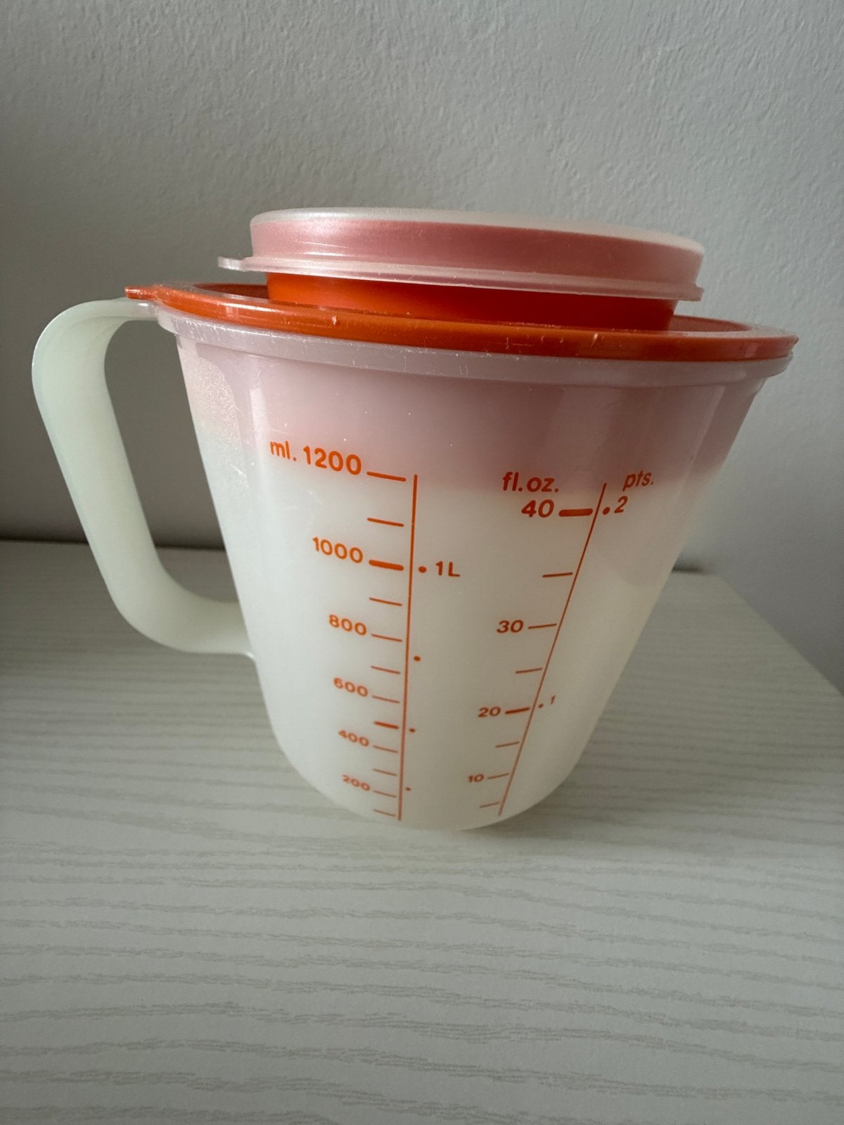 Tupperware Mix ‘n meet beslagkom met deksel - 1.2L, Gebruikt, 1200 ml, Wit, Beker of Kan