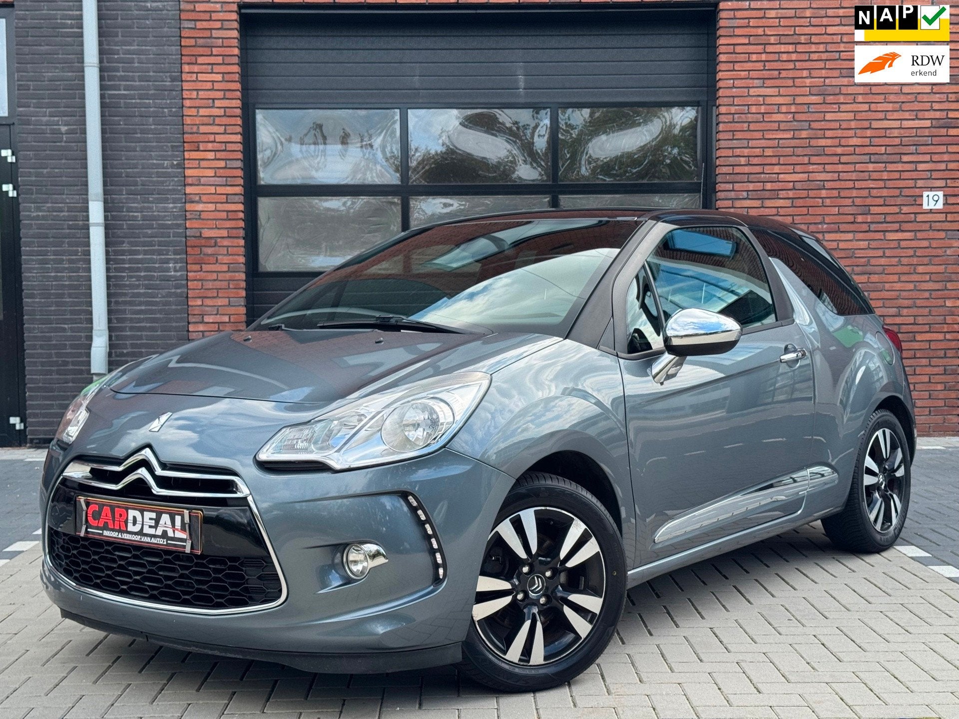 Citroen DS3 1.6 So Chic 2011| AIRCO|NAVI|LMV|BT, Auto's, Voorwielaandrijving, Euro 5, Stof, Zwart