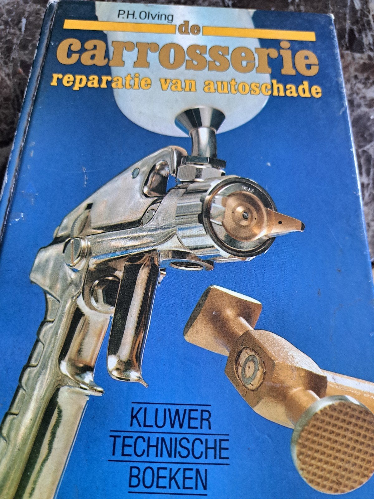 De Carrosserie: Reparatie van Autoschade - P.H. Olving, Boeken, Ophalen of Verzenden, Gelezen, Autotechniek, P.H. Olving